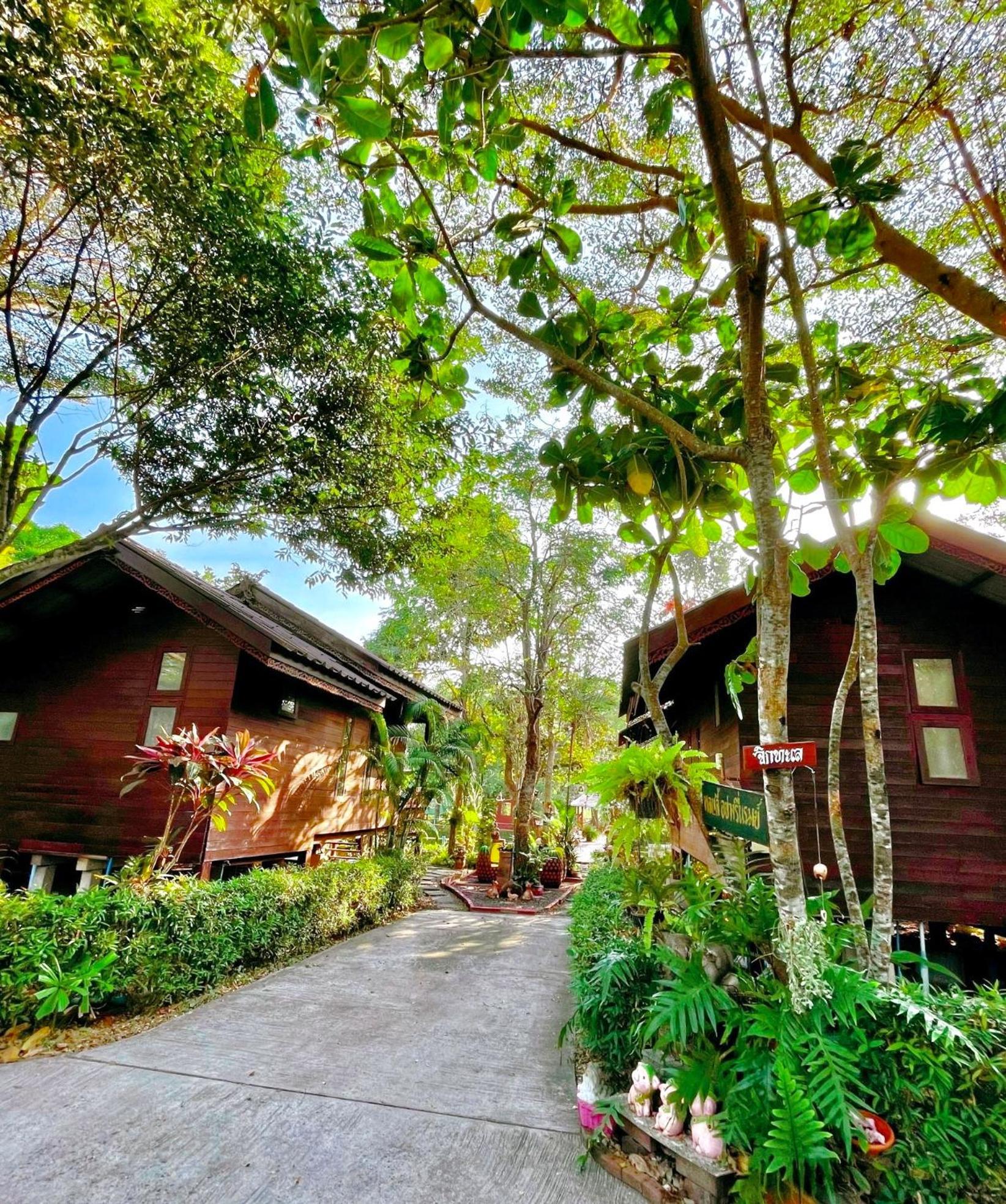 Panpim Resort Noen Hom Exterior photo